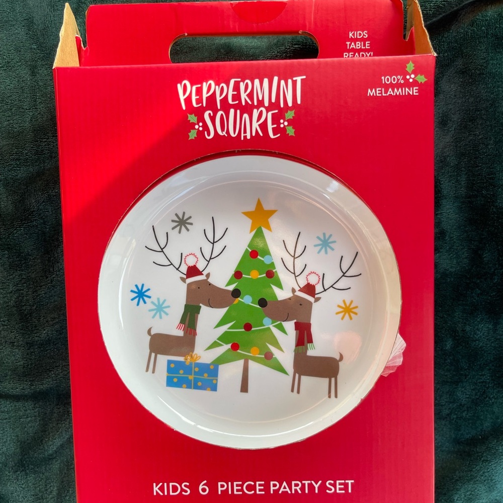Peppermint Kids Party Plate Set - Festive Red and Green